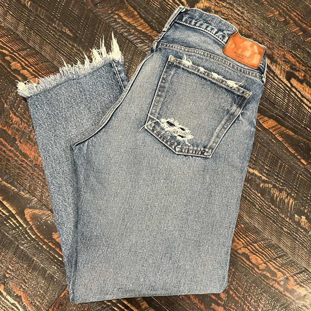 MOUSSY VINTAGE Merry distressed high waist tapered jeans! Size 31! Like new!
